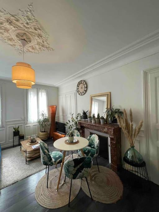 Superbe T2 De Caractere Au Centre Classe 3 Etoiles Troyes Exterior photo